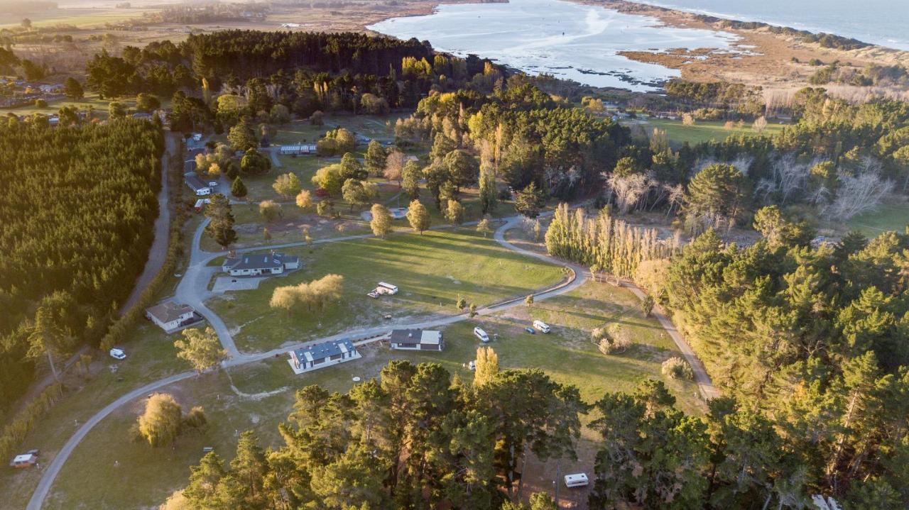 Spencer Beach Top 10 Holiday Park Крайстчерч Екстер'єр фото